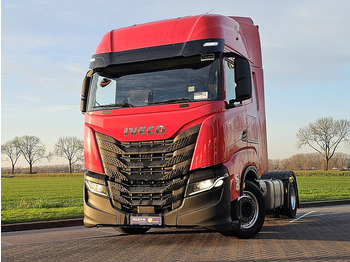 وحدة جر IVECO S-WAY