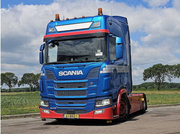 وحدة جر SCANIA R 410