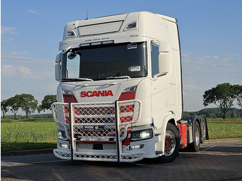 وحدة جر SCANIA R