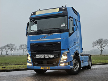 وحدة جر VOLVO FH 460