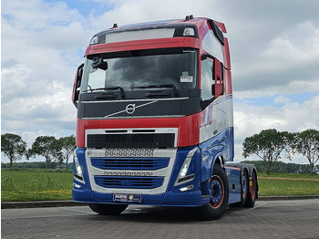 وحدة جر VOLVO FH 460