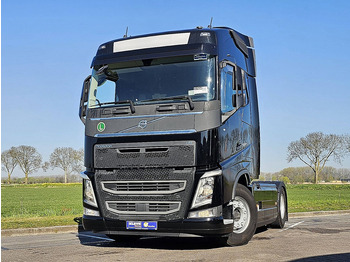 وحدة جر VOLVO FH 500