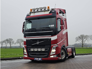 وحدة جر VOLVO FH 500
