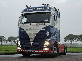 وحدة جر VOLVO FH 500