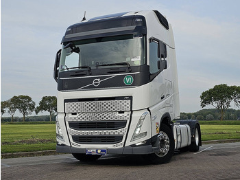 وحدة جر VOLVO FH 500
