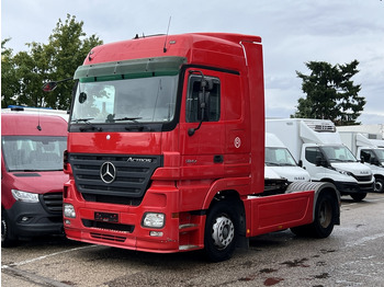 وحدة جر MERCEDES-BENZ Actros 1841