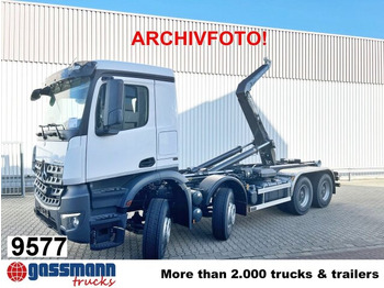 شاحنة ذات خطاف MERCEDES-BENZ Arocs