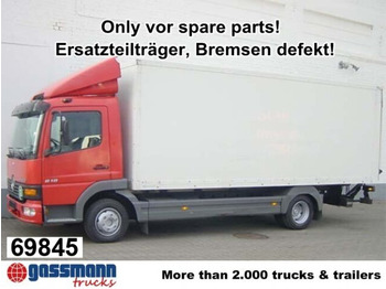 شاحنة مقفلة MERCEDES-BENZ Atego 818