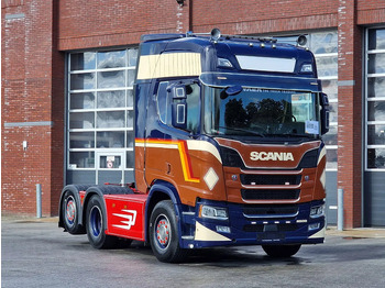 وحدة جر SCANIA R 500