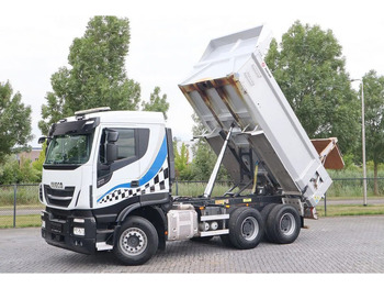 شاحنة قلاب IVECO Stralis
