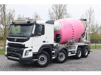 شاحنة خلاطة خرسانة VOLVO FMX 500