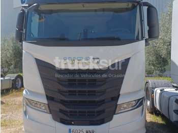 وحدة جر IVECO S-WAY
