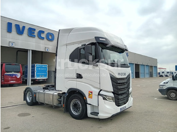 وحدة جر IVECO S-WAY