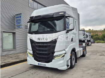 وحدة جر IVECO S-WAY