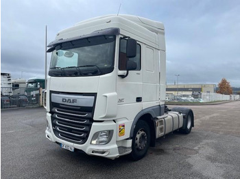 وحدة جر DAF XF 460