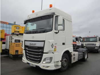 وحدة جر DAF XF 105 460