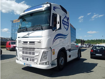 وحدة جر VOLVO FH 500