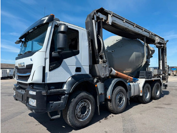شاحنة خلاطة خرسانة IVECO