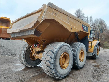 شاحنة قلاب مفصلية Caterpillar 740GC: صورة 4