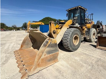 اللودر بعجل CATERPILLAR 950M