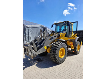 اللودر بعجل VOLVO L90H