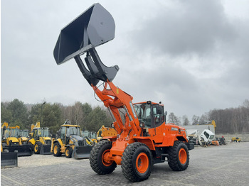 اللودر بعجل DOOSAN DL250