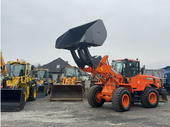 اللودر بعجل Doosan DL250 14,5Ton Łyżka Wysokiego Wysypu !!!: صورة 2