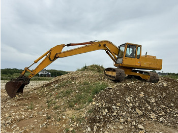 حفار زحاف KOMATSU PC240