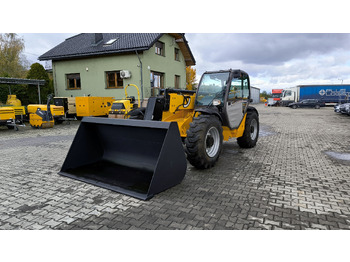 جرافة ذات عجلات تلسكوبية MANITOU MT 932