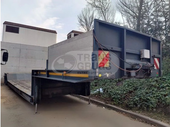 عربة منخفضة مسطحة نصف مقطورة