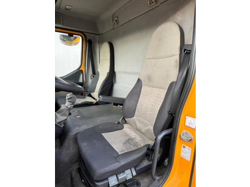 شاحنة مقفلة Renault Midlum 220: صورة 4 شاحنة مقفلة Renault Midlum 220: صورة 4