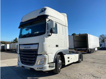 وحدة جر DAF XF 460