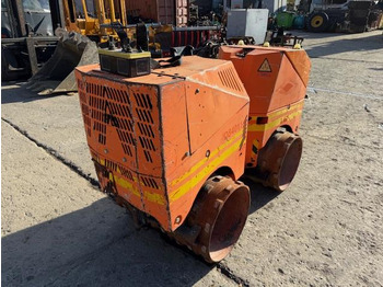 مدحلة صغيرة AMMANN