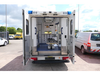 سيارة اسعاف MERCEDES-BENZ Sprinter 519 CDI Klima Krankenwagen Fahrtec Aufb: صورة 5