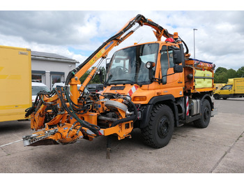 شاحنة قلاب UNIMOG U400