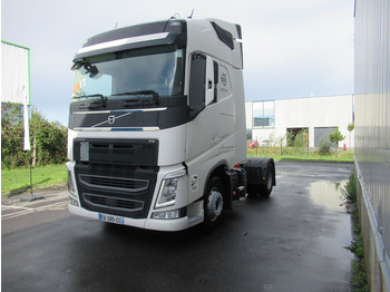 وحدة جر VOLVO FH 500