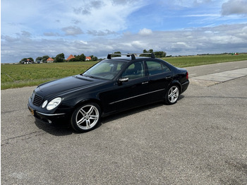 سيارة MERCEDES-BENZ