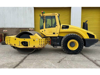 مدحلة ضاغطة BOMAG