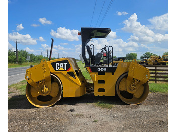 مدحلة CATERPILLAR CB534D