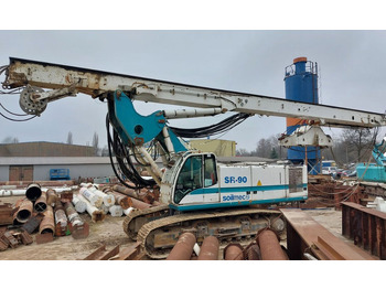 آلة تلقيم SOILMEC