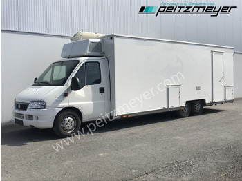شاحنة بيع الطعام IVECO