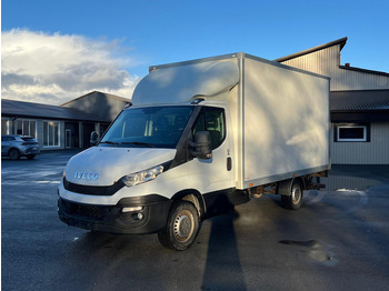 شاحنة مغلقة الصندوق IVECO Daily