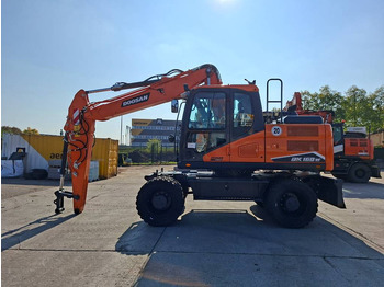 حفارة دولاب DOOSAN DX160W