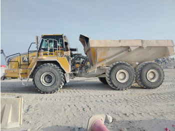 شاحنة قلاب مفصلية KOMATSU HM400
