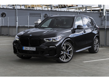 سيارة دفع رباعي BMW