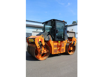 مدحلة اسفلت CATERPILLAR