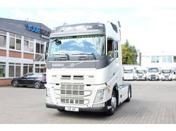 وحدة جر VOLVO FH 500