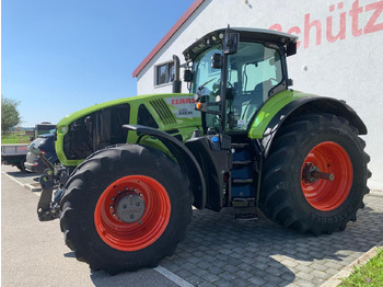 جرار CLAAS Axion 930