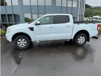 سيارة دفع رباعي FORD Ranger