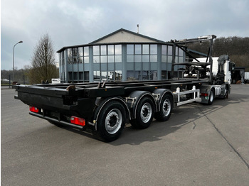 نصف مقطورة لنقل الحاويات